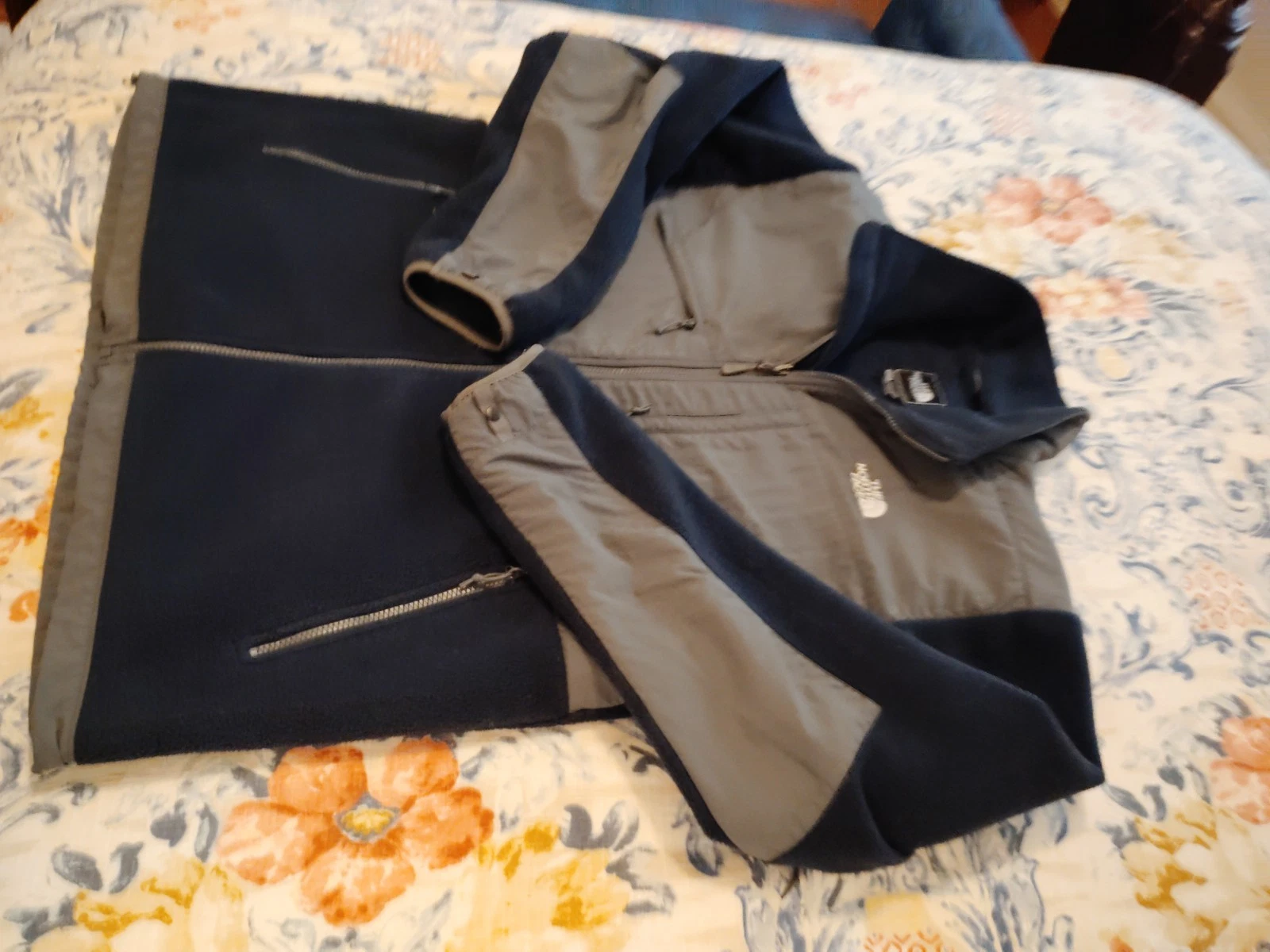 $200 The North Face Retro Denali Jacket Blue XL - product detail image 2