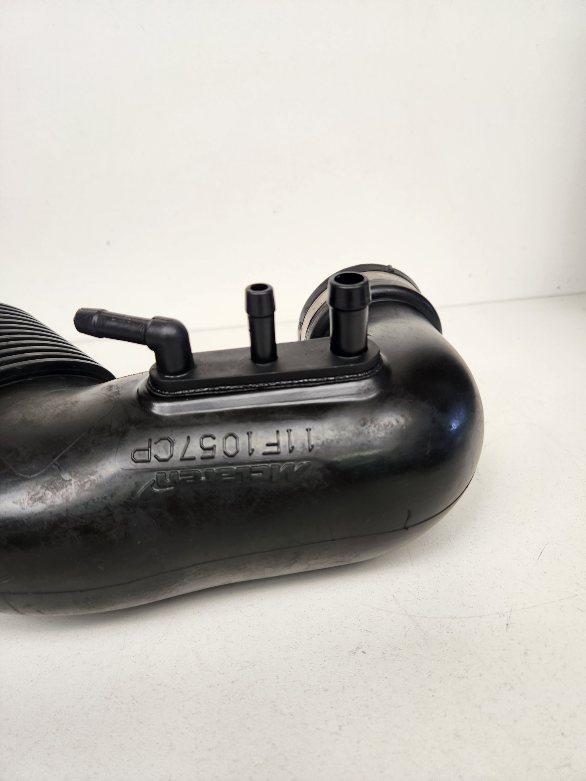 2012-2014 MCLAREN MP4-12C REAR INLET DUCT TUBE PIPE 11F1057CP OEM