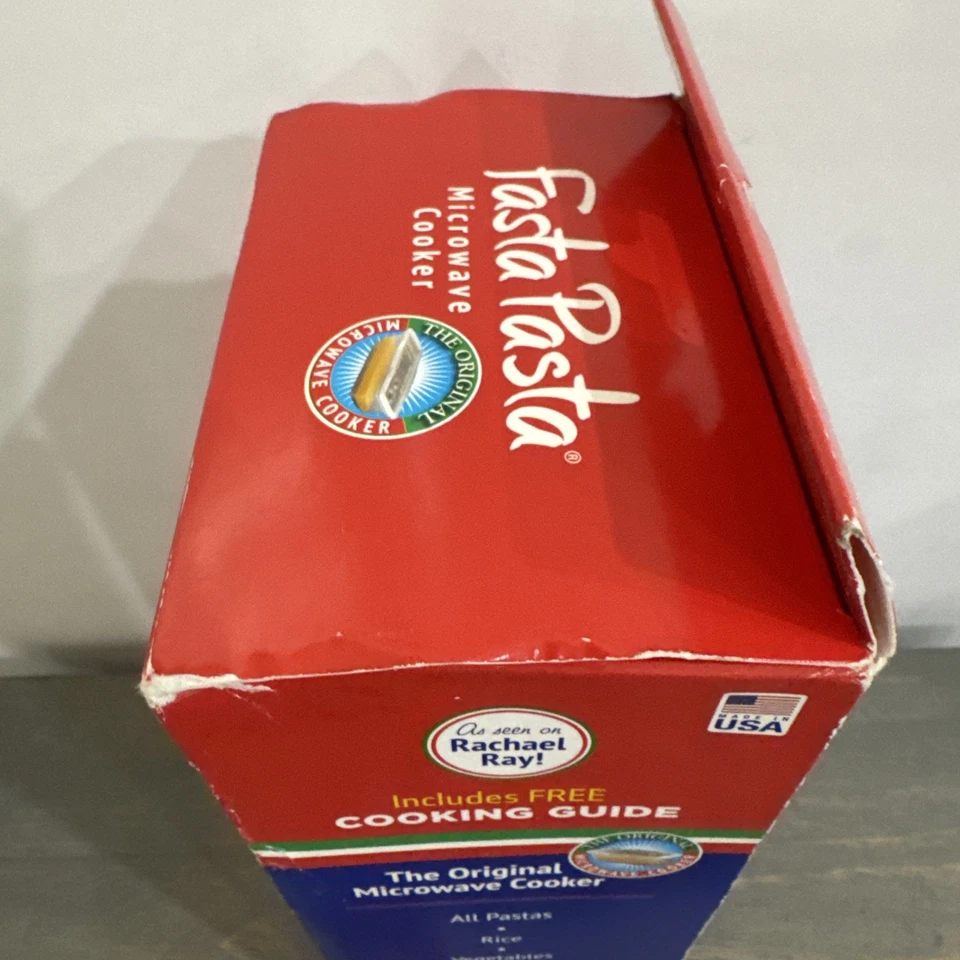 Fasta Pasta Microwave Cooker & Strainer- As Seen On Rachel Ray- NEW Open Box - Image 3 of 4