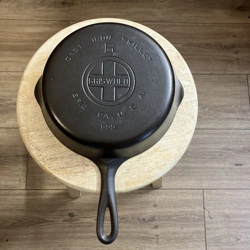 Griswold #6 Cast Iron Skillet 699 Large Block  Logo Erie PA Cookware Smooth Bot