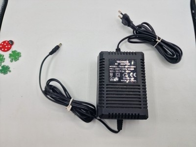 Cambridge Netzteil AC Adaptor TEAD66 15V Ladegerät 
