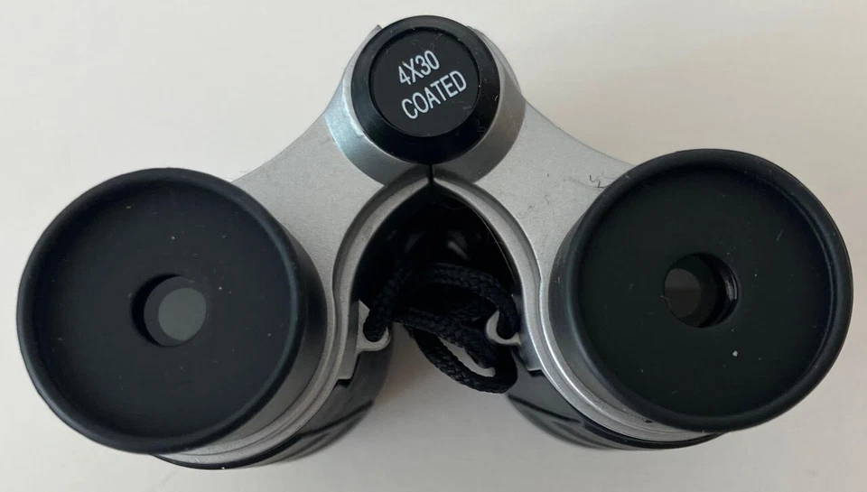 New Vivitar 4 X 30 Black & Silver Binoculars With Travel Case. - Image 4 of 4