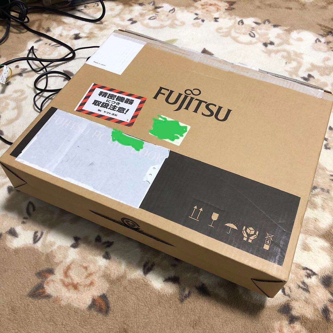 Fujitsu PC LIFEBOOK A5510/FX with original box Corei5 Home Fujitsu PC LIFEBOOK A5510/FX with original box Corei5 Home