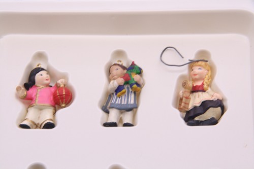Hallmark Miniature Ornaments Joy To The World Children - Set Of 6 2007 Boxed - Picture 9 of 11