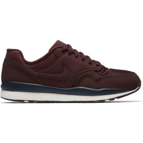 nike air safari burgundy