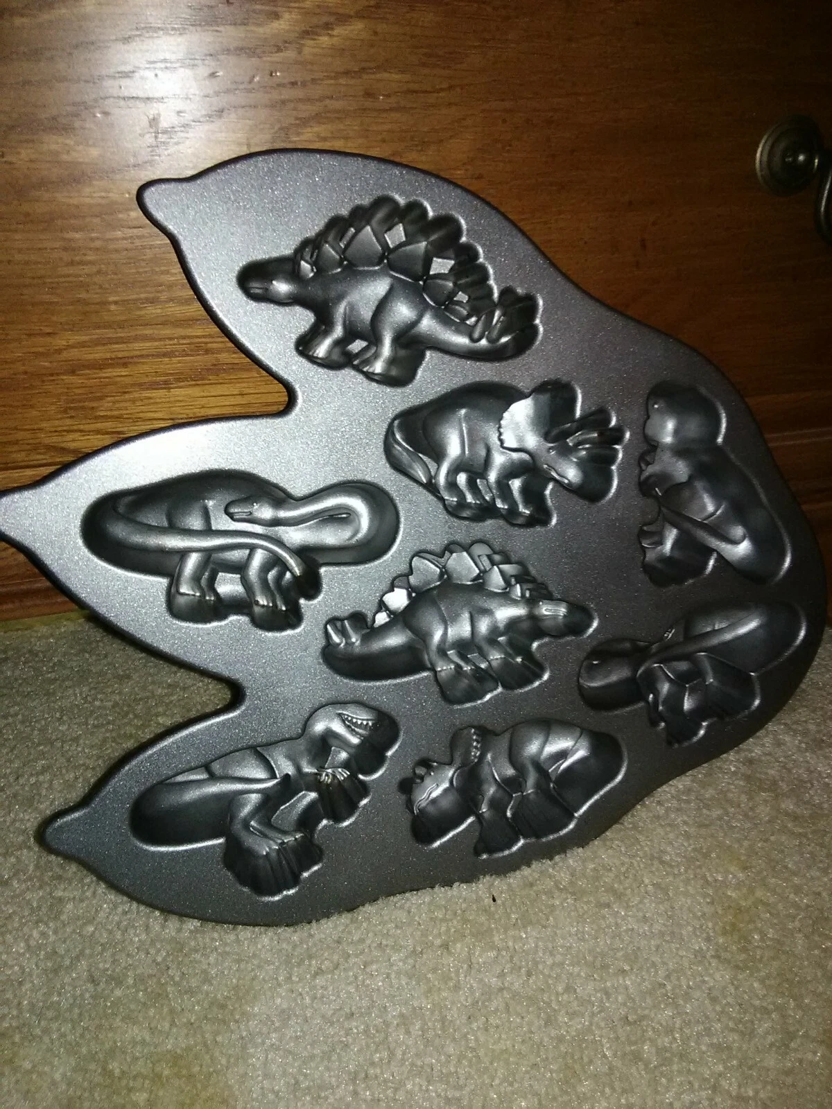 NORDIC WARE Dinosaur Muffin Tin Cake Cupcake 3 Cups Cast Aluminum Baking Pan