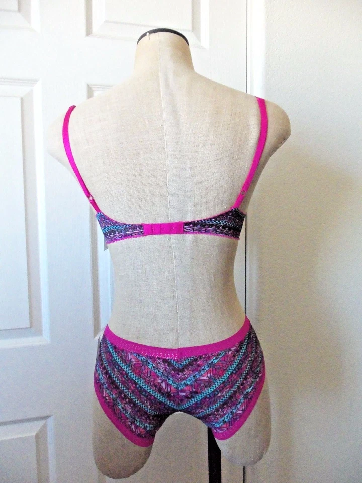 Sujetador OnGossamer MARROQUÍ GEO Estampado Triple Malla Bump It Up 36D Boyshort M Foto 4 de 4