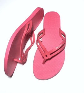 ipanema hashtag flip flops