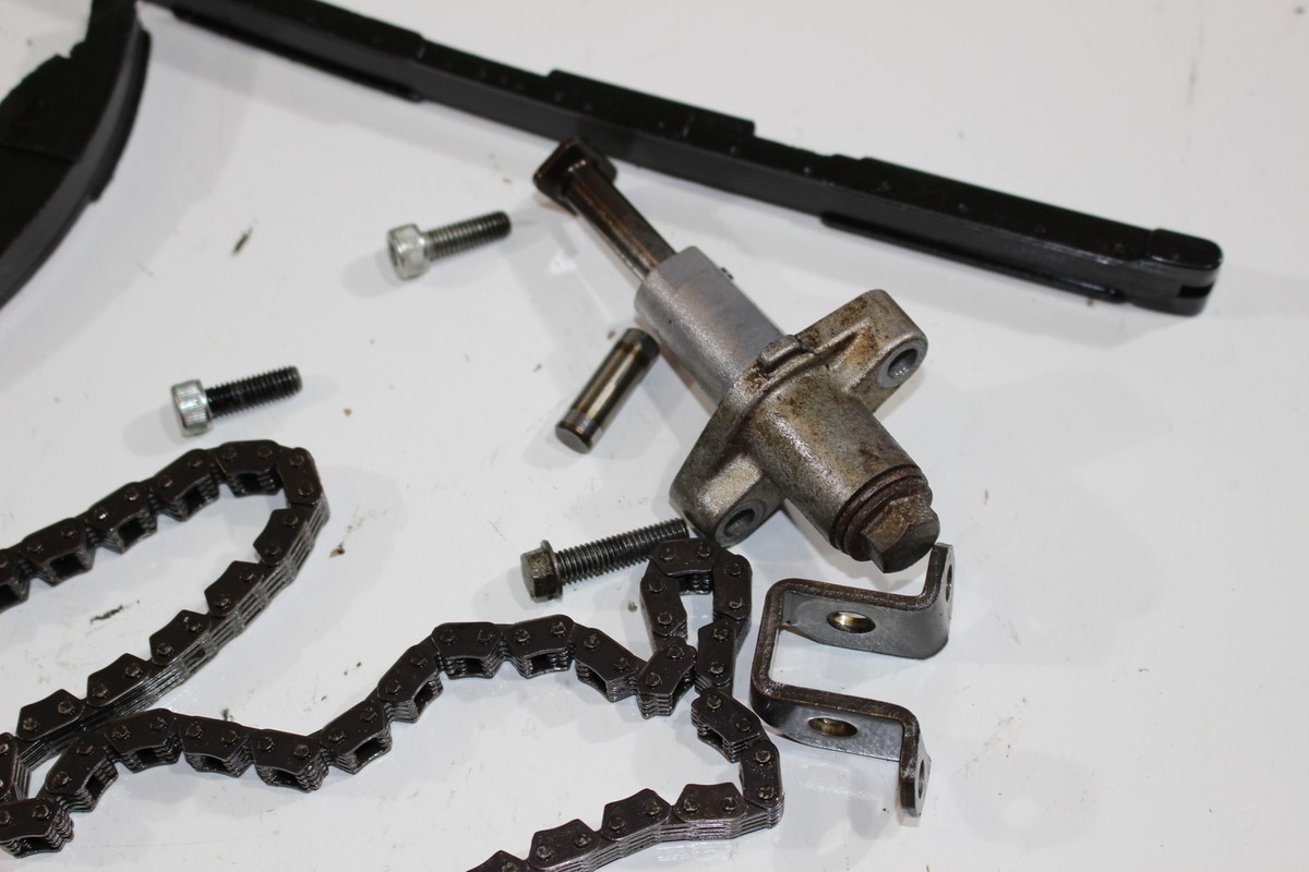 1990 KAWASAKI NINJA ZX6 ZX600D ENGINE CAM CHAIN GUIDES | eBay