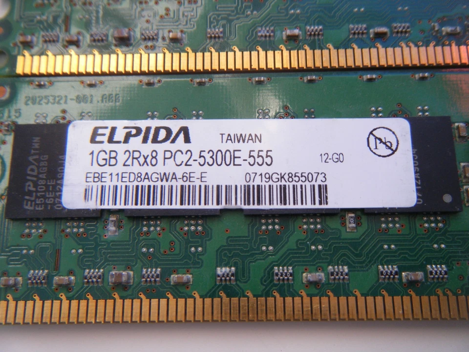 4 Genuine Elpida 1 GB Server Memory. PC2-5300E-555 EBE11ED8AGWA-6E-E. Made Japan - Image 2 of 3