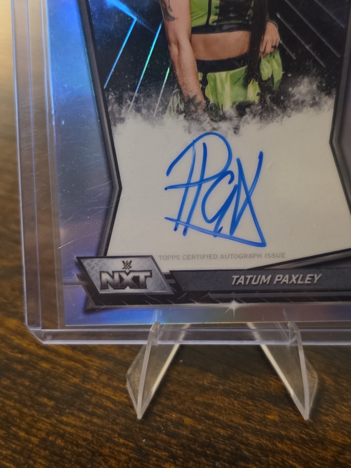 Tatum Paxley 2026 Topps Chrome WWE NXT Autograph Refractor Auto #NXT-TAT NXT view 5
