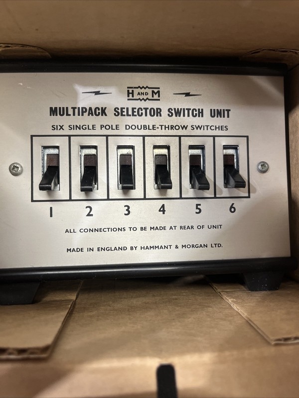 VINTAGE HAMMANT & MORGAN LTD. MULTIPACK SELECTOR SWITCH UNIT