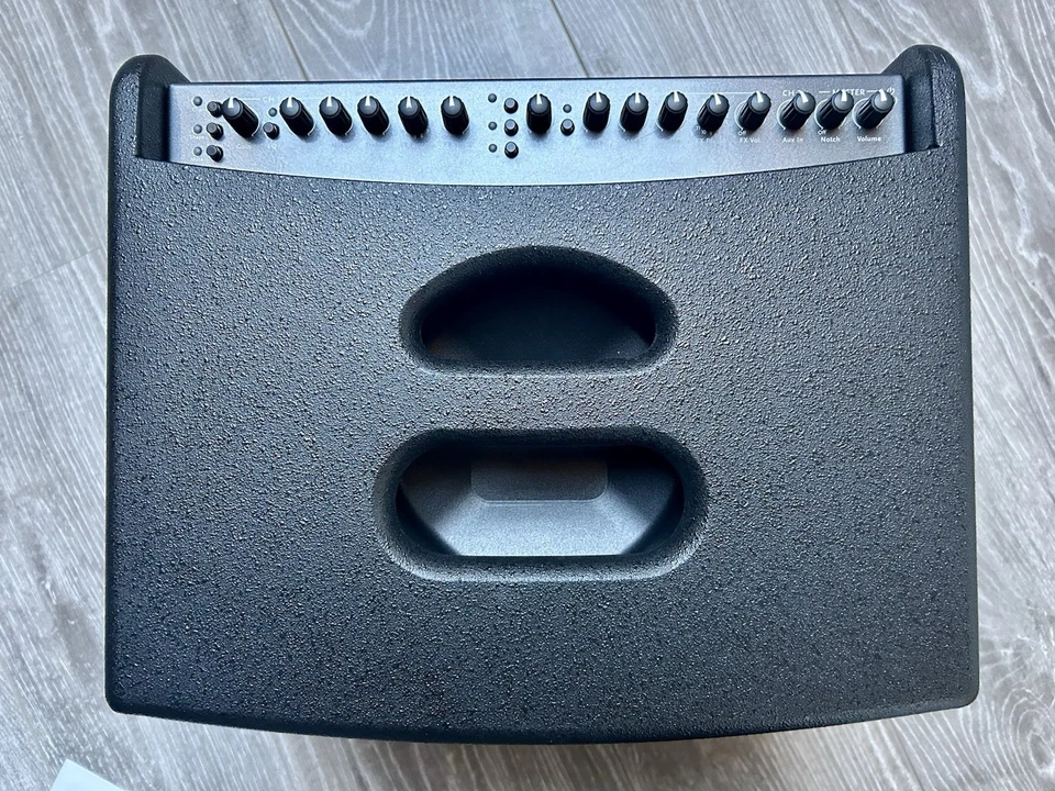 Hughes & Kettner Akustik Gitarren Amp ERA 1 - Bild 3 von 4