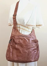 VTG Giudi Tuscany Lg Caramel Brown Leather Crossbody Made in Italy Zip Pockets