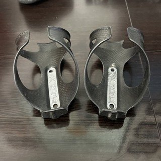 PAIR of 2! Arundel Carbon Bottle Cages 29 grams each