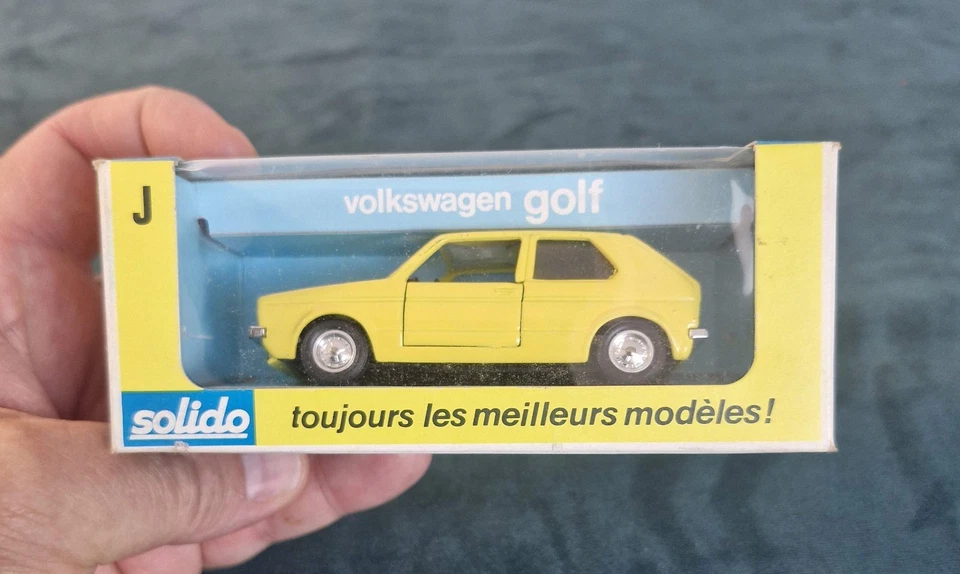 Ancienne Petite voiture métal Solido VW Golf MK1 Jaune N° 19 Boite refperso337 - Photo 2/4
