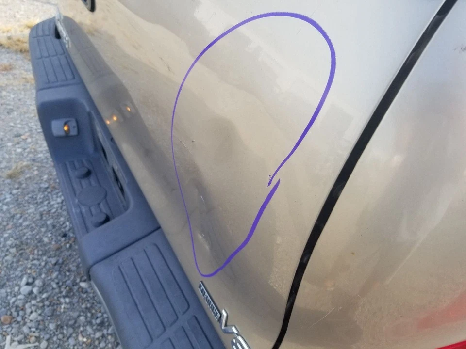 05 2005 TOYOTA TUNDRA SR5 TAILGATE GOLD Foto 4 de 4