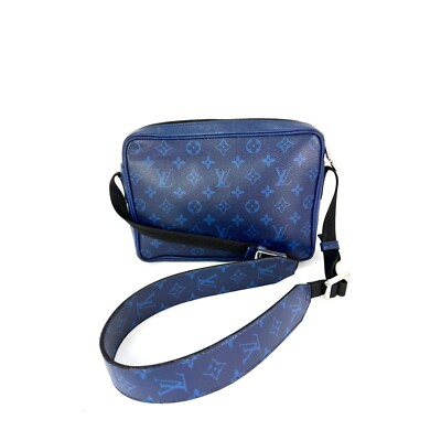 Louis Vuitton ダークブルー ショルダーバッグ Louis Vuitton ショルダーバッグ 青 レザー