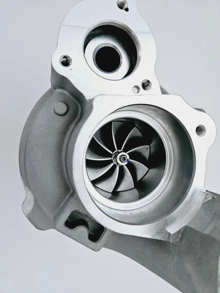 BMW M135i 235i 335i 535i N55B30 PWG Turbo Actualización Super Core G25 660 Etapa 2 Foto 4 de 4