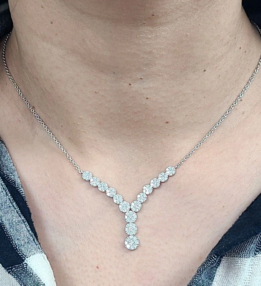 ¡OFERTA DE ROBO! COLLAR DE ORO BLANCO DE 14 K DE DIAMANTES REDONDOS CON RACIMO GENUINO DE 1,90 QUILATES PARA DAMAS Foto 4 de 4