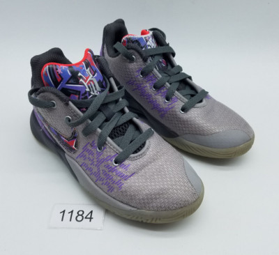 Nike Kyrie Flytrap 2 (GS) Boy's Size 3.5Y Basketball Sneakers Gray *See desc