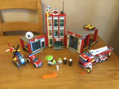LEGO City 60110 Fire Station With Minifigures- COMPLETE UK