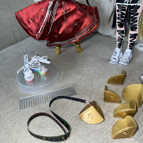 Rainbow High Jett Dawson Collector Fashion Doll Complete 🌈 - Picture 4 of 10