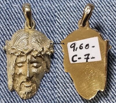 Pendentif TÊTE CHRIST en or jaune 18 Poids 9,60 25 x 17 