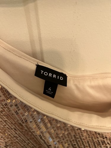 Top Torrid paillettes a spalla taglia 4 - Foto 4 di 8