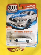 Auto World Petty  s Garage 2016 Ford Mustang GT King Premier Edition 1/64  X4