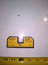 BUSSMAN 180001 30 A 250 VAC FUSE BLOCK  1 POLE 