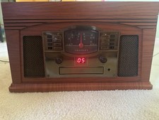 Crosley CR42D-PA Lancaster Record player, AM/FM radio, CD cassette - TESTED