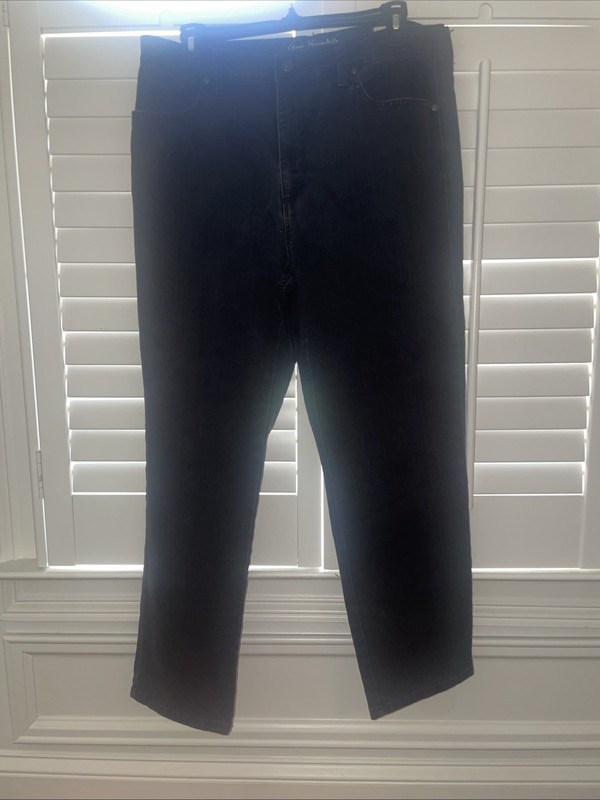 Gloria Vanderbilt AMANDA Black Jeans -All Around Slimming Effect -Size 16 Petite