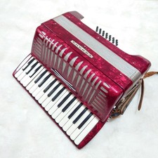 Showa Retro YAMAHA accordion 32 keys 21 base antique