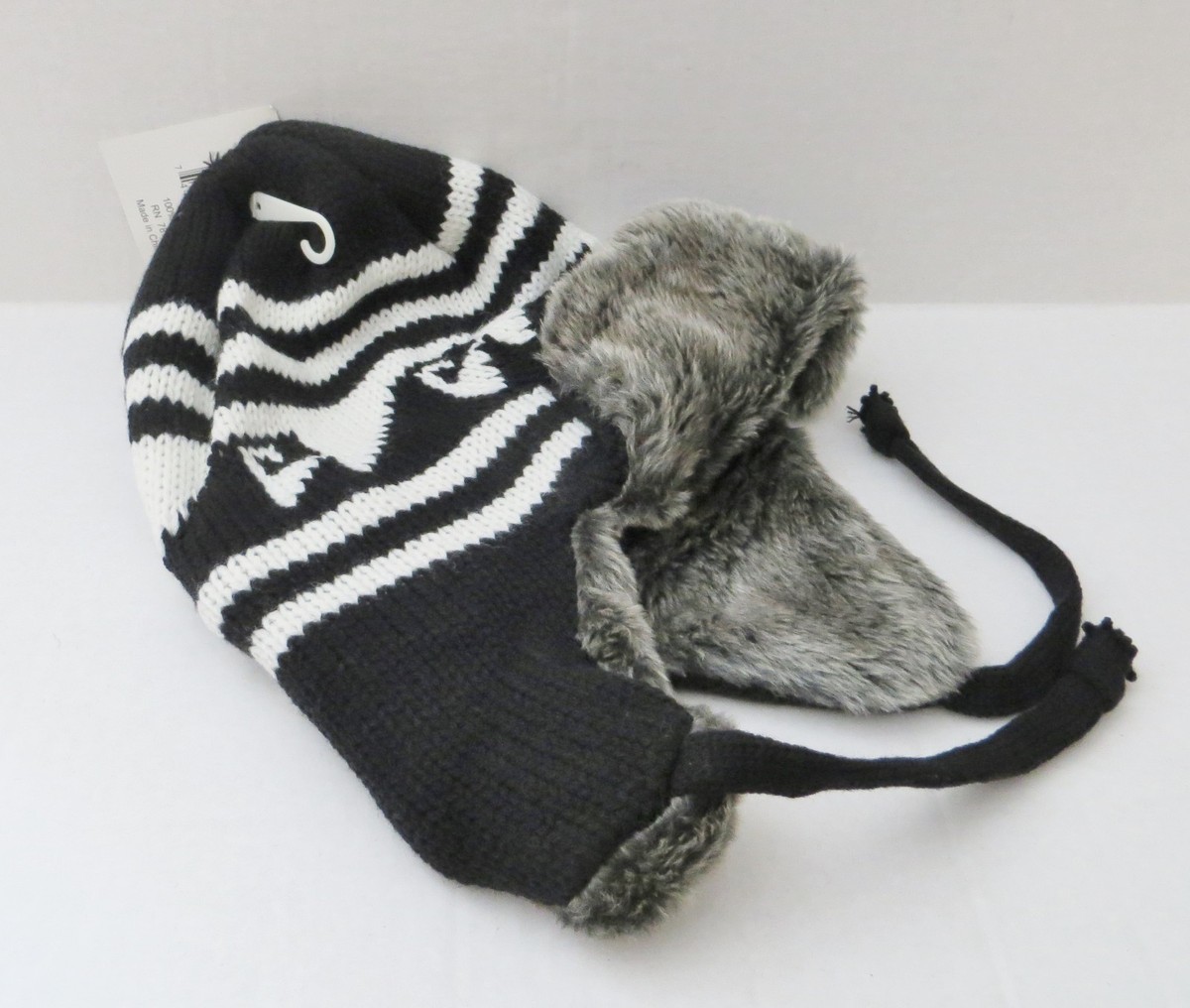 Trapper Hat Knit with Faux Fur Lined with Ties Black & White One