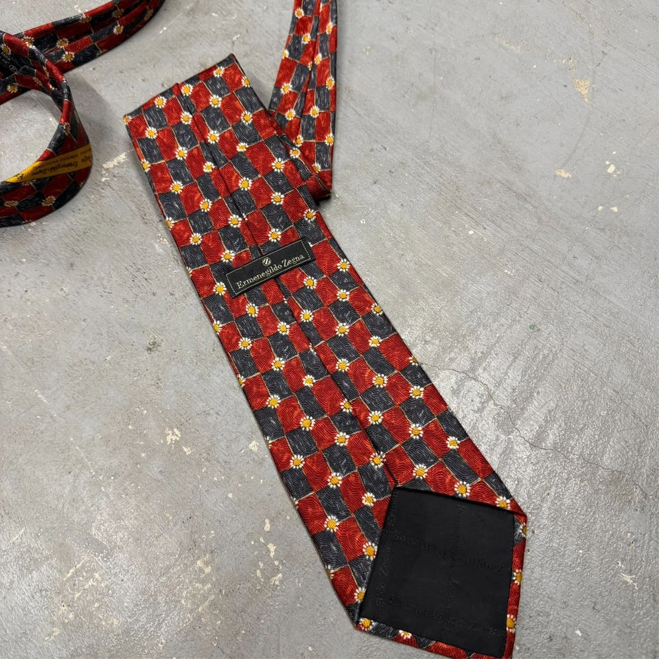 Ermenegildo Zegna Corbata Floral Caja 100% Seda Satén Hecho en Italia Rojo 3.5" Foto 4 de 4