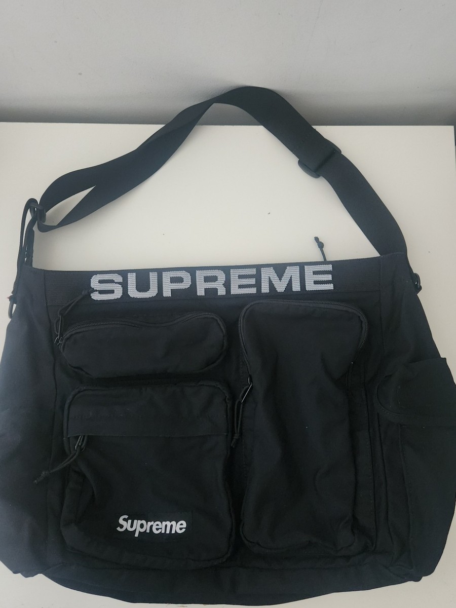 バッグ Supreme Field messenger bag Supreme Field Messenger Bag (SS23) - $118