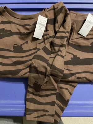 BABY GAP GENDER NEUTRAL , BROWN ZEBRA LONG SLEEVE SHIRT & SWEATPANTS SIZE 2T/2Y