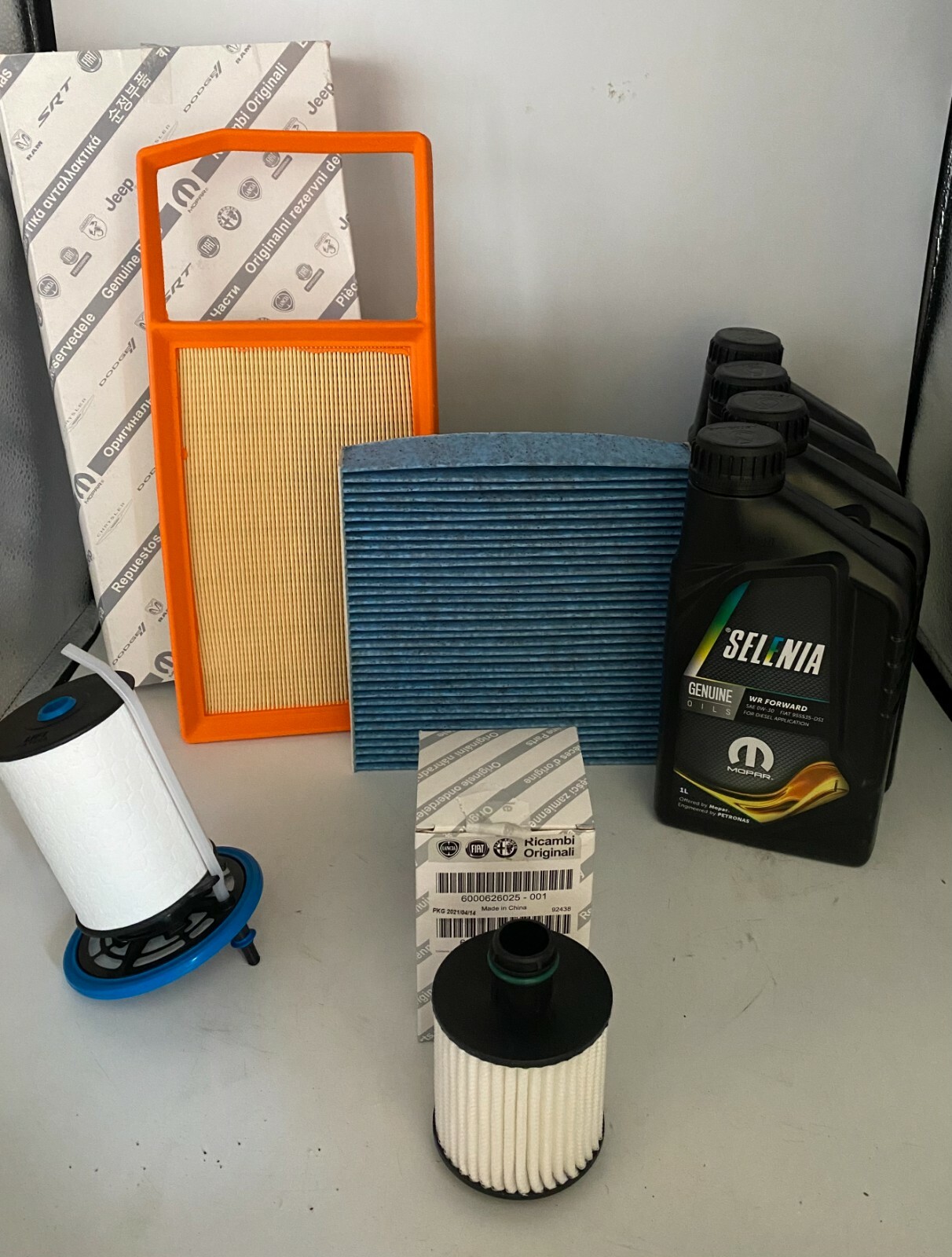 Kit Tagliando Fiat Panda 1.3 D Multijet Fiat 500 1.3 MJT IMPIANTO UFI Olio 5W40 - Foto 2