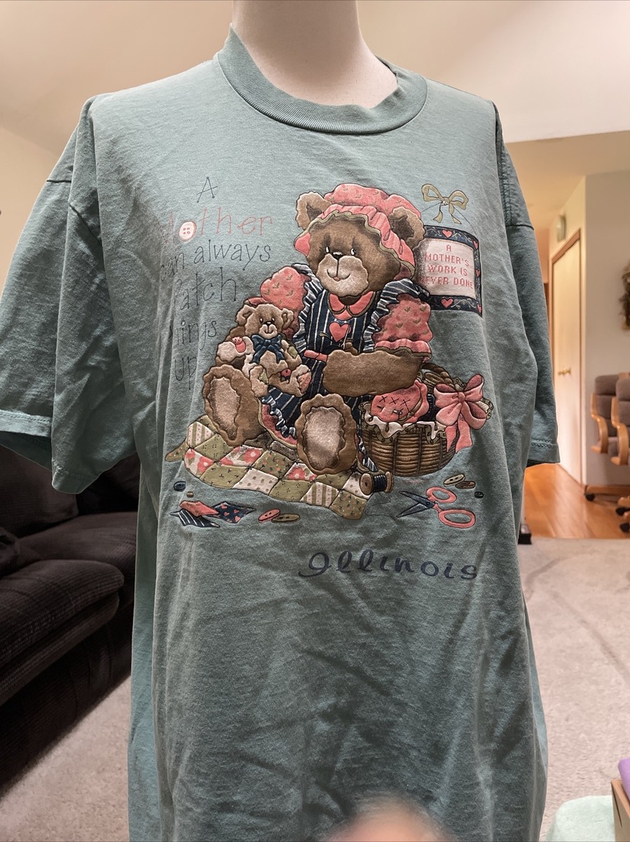 Jerzees Green Sewing Teddy Bear Mom Illinois T Shirt Vintage Size 