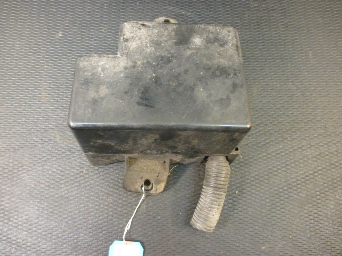 For 1984 Nissan 300ZX Turbo Under Hood Fuse Relay Box