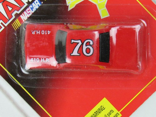 Racing Champions Nascar Classics 1964 Ford #76 Larry Frank rojo - Imagen 2 de 5