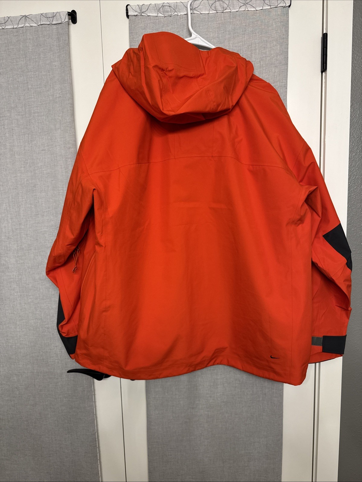Nike ACG Gore-Tex "Misery Ridge" Men’s Jacket, CV0634-891, Orange, Size XXL image 4