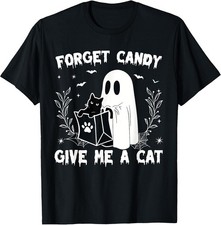 Funny Cat Lover Halloween T-Shirt - Perfect for Cat Enthusiasts 