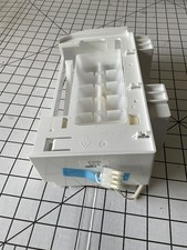 W11646278 - OEM Whirlpool Refrigerator Ice Maker Assembly