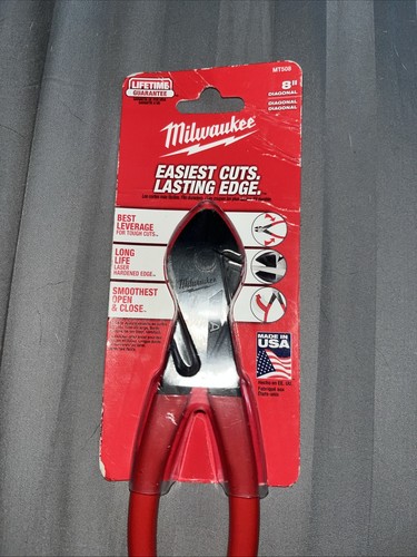 Milwaukee Tool 8" Diagonal Dipped Grip Cutting Pliers (USA) - Picture 2 of 3