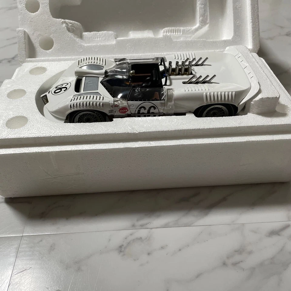 With Box 1 18 Scale Chaparral 2 AUTOart Mini Car Model Collection Release Metal - Image 3 of 4