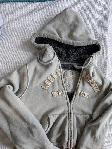 Y2K Abercrombie & Fitch Wolf Jaw Jacket Fur Lined XL Worn Thrashed Hoodie Gray video thumbnail