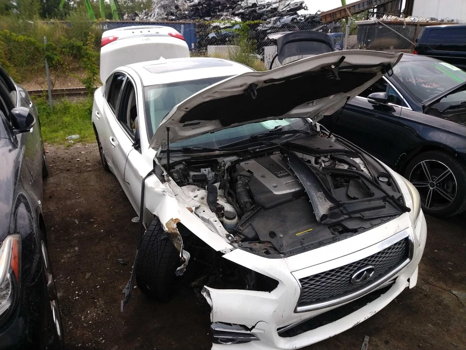 2015 INFINITI Q50 A/C Compressor 3.7L OEM 141K Miles NJ25-20814-506240 Foto 3 de 4