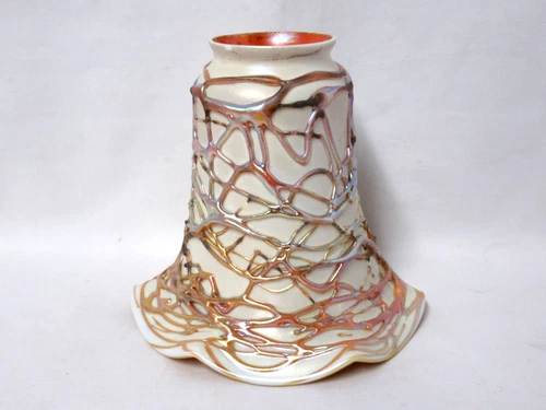 ANTIQUE QUEZAL STEUBEN ERA ART GLASS GOLD THREADED LAMP SHADE 2 1/4" FITTER